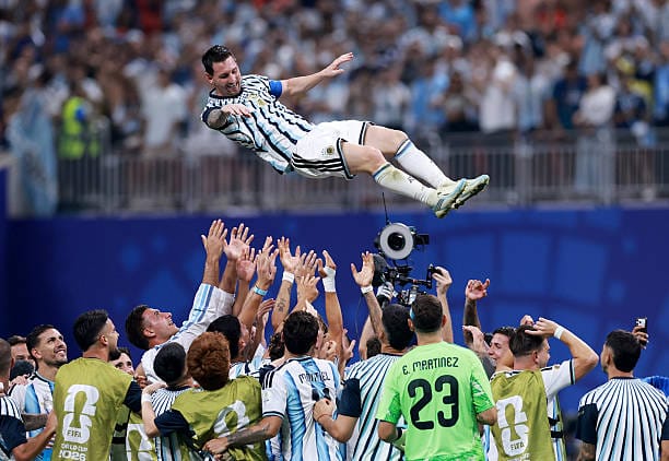 Lionel Messi #10 of Argentina celebrates with teammates after the 3-2 victory during the FIFA World Cup 2026 Round of 16 match between Argentina and Egypt at Atlanta Stadium on July 07, 2026 in Atlanta, Georgia. 